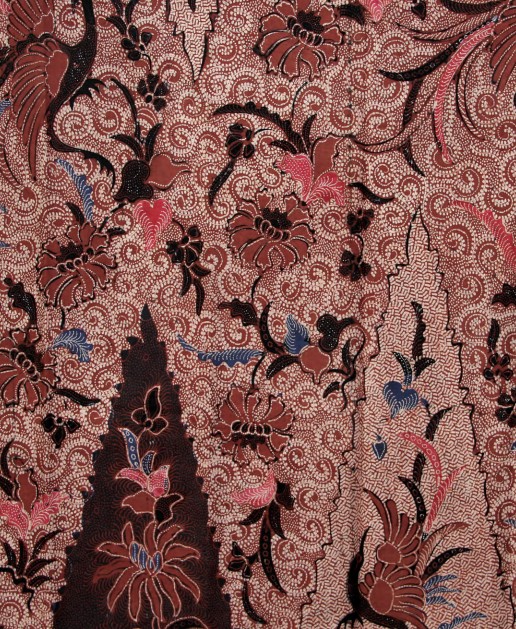 Mengenal ragam motif Batik Tulungagung, mulai dari Nglorot hingga Sido Mukti. Setiap motif memiliki karakter visual dan filosofi yang memperkaya warisan budaya Jawa Timur.