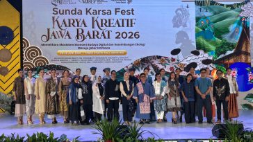Komarudin Kudiya Perkenalkan Batik AI "Kepak Sayap Burung Rajawali" di Sunda Karsa Festival–Karya Kreatif Jawa Barat 2026