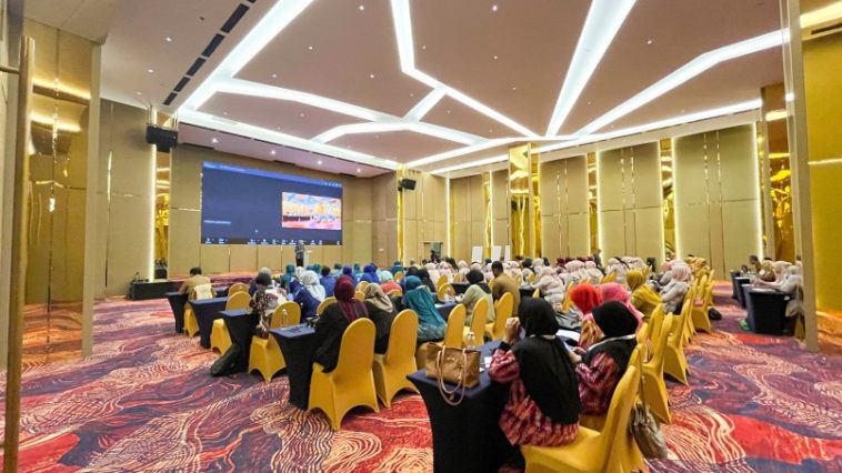 HARRIS Pontianak meresmikan The Imperial Ballroom dengan desain mewah, fasilitas premium, dan kapasitas besar untuk berbagai acara.