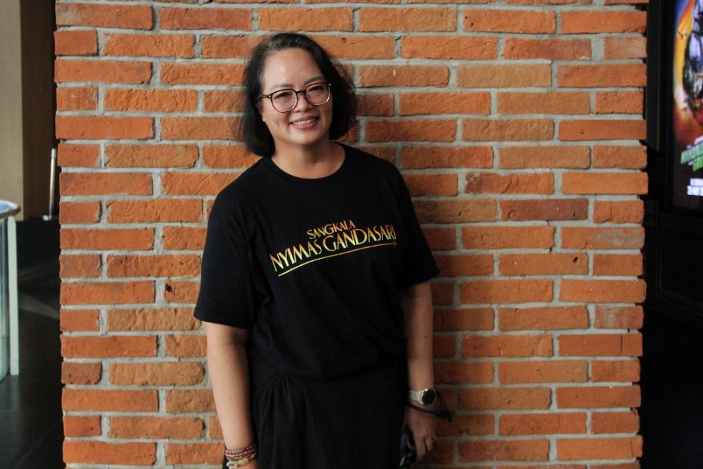 Reni A Daniel membawa kisah Nyai Gandasari ke Jakarta untuk memperkenalkan budaya Cirebon dan menginspirasi generasi muda.