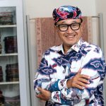 Merawit Batik Cirebon dinilai perlu standar mutu agar identitas, keaslian, dan daya saing batik tulis tetap terjaga.