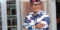 Merawit Batik Cirebon dinilai perlu standar mutu agar identitas, keaslian, dan daya saing batik tulis tetap terjaga.