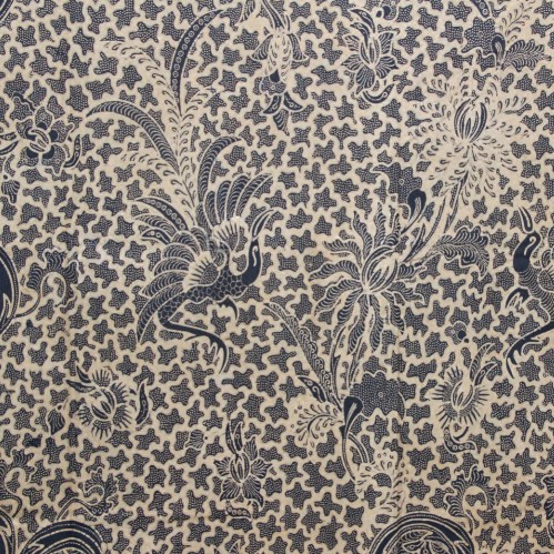 Mengenal ragam motif Batik Tulungagung, mulai dari Nglorot hingga Sido Mukti. Setiap motif memiliki karakter visual dan filosofi yang memperkaya warisan budaya Jawa Timur.