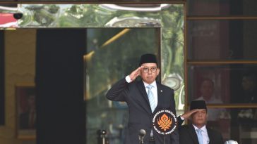 Menbud Fadli Zon menegaskan Pancasila sebagai perekat bangsa dan fondasi perdamaian dunia pada Hari Lahir Pancasila 2026.