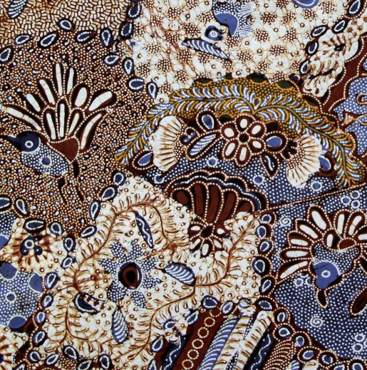 Mengenal ragam motif Batik Tulungagung, mulai dari Nglorot hingga Sido Mukti. Setiap motif memiliki karakter visual dan filosofi yang memperkaya warisan budaya Jawa Timur.
