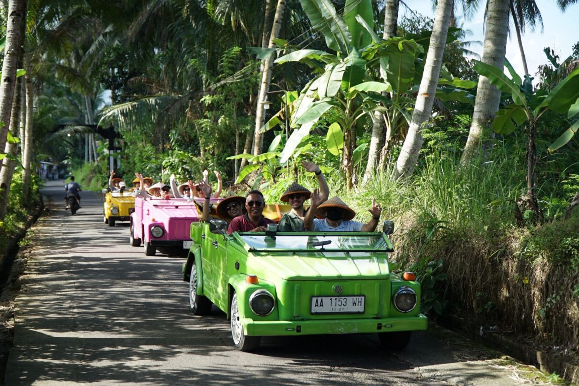 Kemenpar mengajak 22 agen perjalanan dunia menjelajahi destinasi unggulan Indonesia melalui Mega FAM Trip 2026 bertema #GoBeyondOrdinary.