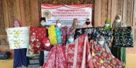 Inovasi desain batik di Kampung Adat Segunung berhasil meningkatkan kualitas produk, produktivitas, dan penjualan UMKM hingga 50 persen.