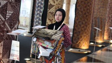 Galeri foto Pameran Puspa Nuswantara 2026, dokumentasi perhelatan batik asli Indonesia yang sukses digelar di JICC Jakarta, 8–12 Juli 2026.