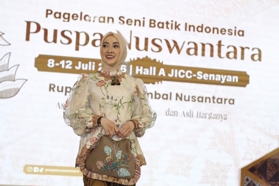 Galeri foto Pameran Puspa Nuswantara 2026, dokumentasi perhelatan batik asli Indonesia yang sukses digelar di JICC Jakarta, 8–12 Juli 2026.