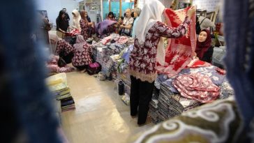 Pameran Puspa Nuswantara 2026 ditutup sukses dengan transaksi sekitar Rp12 miliar dan membangkitkan optimisme perajin batik Indonesia.