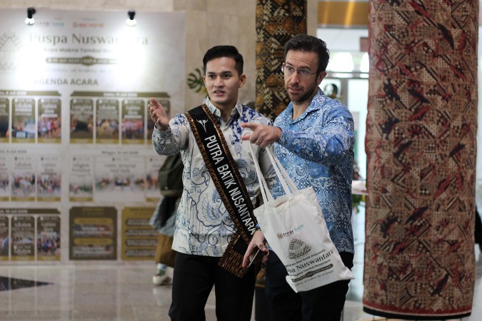Galeri foto Pameran Puspa Nuswantara 2026, dokumentasi perhelatan batik asli Indonesia yang sukses digelar di JICC Jakarta, 8–12 Juli 2026.