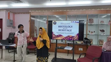 FK UB dan USM ciptakan motif batik berbasis histologi, memadukan ilmu kedokteran, budaya, dan inovasi lintas negara. Foto: UB