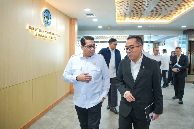 Rindekraf 2026–2045 dipercepat lewat sinergi kampus, riset, talenta, dan kekayaan intelektual untuk ekonomi kreatif nasional.