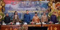 Menpar usulkan pokja lintas kementerian percepat pembangunan infrastruktur Bali senilai hingga Rp444,6 triliun demi pariwisata berkelanjutan.