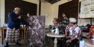 Motif Tambal dipilih sebagai ikon Puspa Nuswantara 2026 karena merepresentasikan keberagaman motif batik dari seluruh Indonesia.