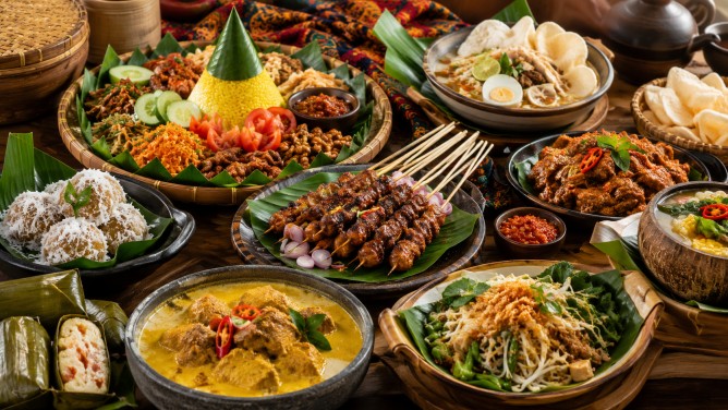 Pemerintah dorong kuliner Indonesia menembus pasar Eropa lewat S'RASA di Belanda, membuka peluang ekspor dan bisnis global.