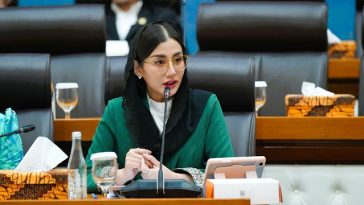 Novita Hardini desak perlindungan seller UMKM digital, audit platform, dan dana escrow usai dugaan pembekuan saldo sepihak.