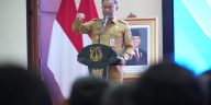 Pemkot Jakarta Timur mendorong pengelola RPTRA menjadi agen edukasi lingkungan dengan kemampuan public speaking dan media sosial.