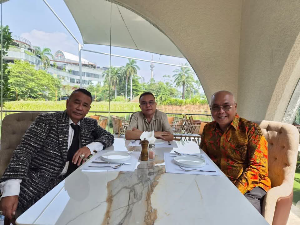 PWI Pusat dan Hotman Paris sepakat mengakhiri polemik melalui dialog. Permintaan maaf diterima demi persatuan Indonesia.