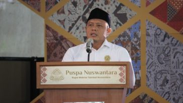 Ahmat Failasuf berharap batik Indonesia lestari, dicintai generasi muda, mendunia, dan meningkatkan kesejahteraan perajin.