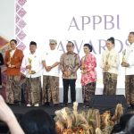 Puspa Nuswantara 2026 perkuat ekosistem batik nasional, dorong perlindungan batik asli, regenerasi perajin, dan kolaborasi.