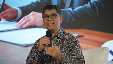Persis Halal Center mengingatkan batik wajib bersertifikat halal mulai Oktober 2026 untuk menjamin bahan dan proses produksi.