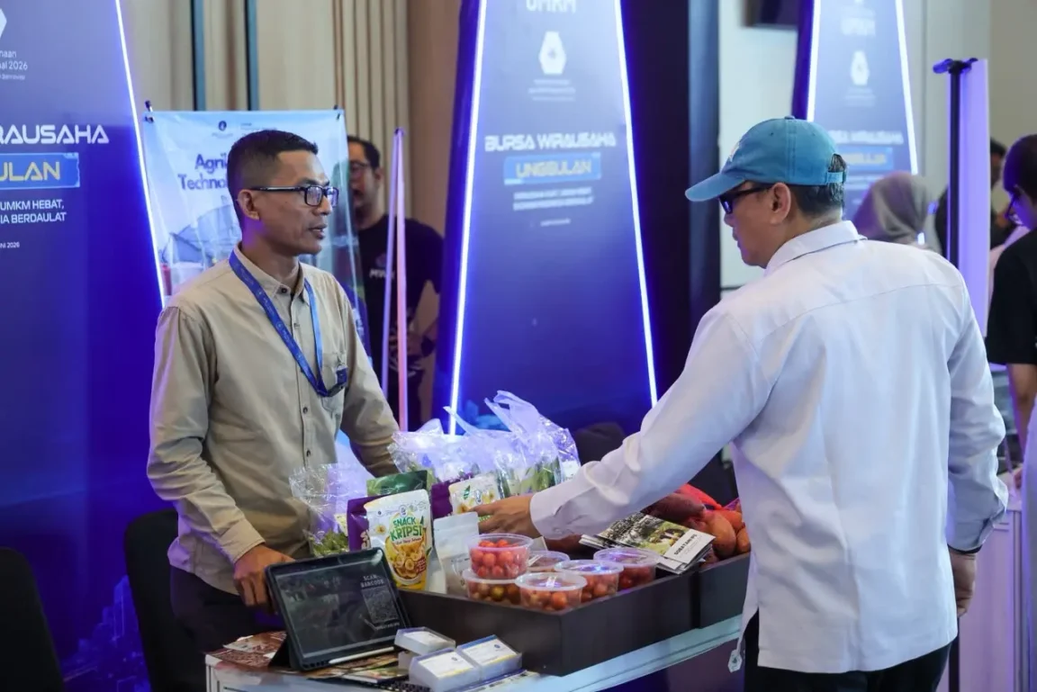 Perpres 38/2026 jadi pedoman nasional kewirausahaan. Pemerintah targetkan rasio wirausaha Indonesia naik 8 persen pada 2045.