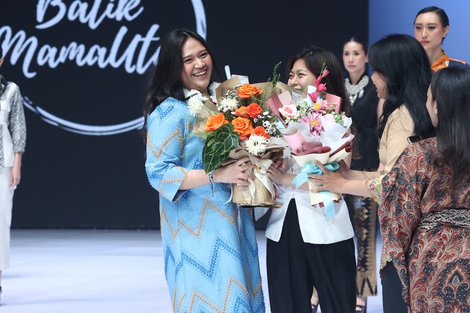 Batik Mamauty tampil di IFW 2026 dengan koleksi kasual bermotif beragam untuk menarik generasi muda dan budaya urban Jakarta.