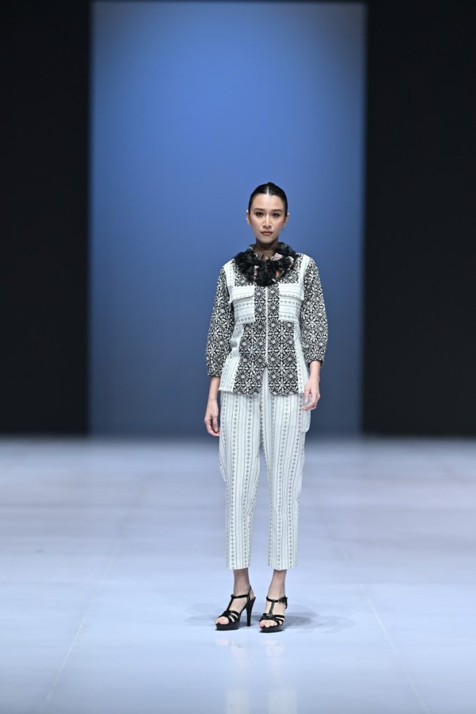 Batik Mamauty tampil di IFW 2026 dengan koleksi kasual bermotif beragam untuk menarik generasi muda dan budaya urban Jakarta.