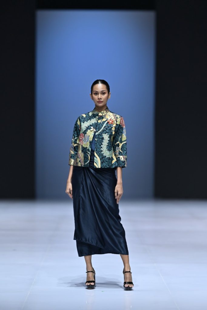 Batik Mamauty tampil di IFW 2026 dengan koleksi kasual bermotif beragam untuk menarik generasi muda dan budaya urban Jakarta.