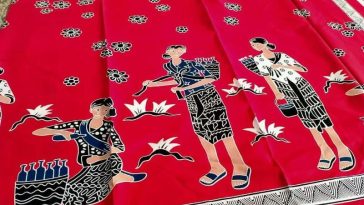 Batik Sukoharjo mengembangkan identitas lokal lewat motif jamu gendhong menampilkan mbok jamu, rinjing, gendhul, rempah, dan isen-isen khas.