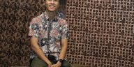 Batik Cirebon EB Batik menembus generasi, mengembangkan batik pria, motif Nusantara, konten digital, dan AI tanpa meninggalkan karakter pesisir.