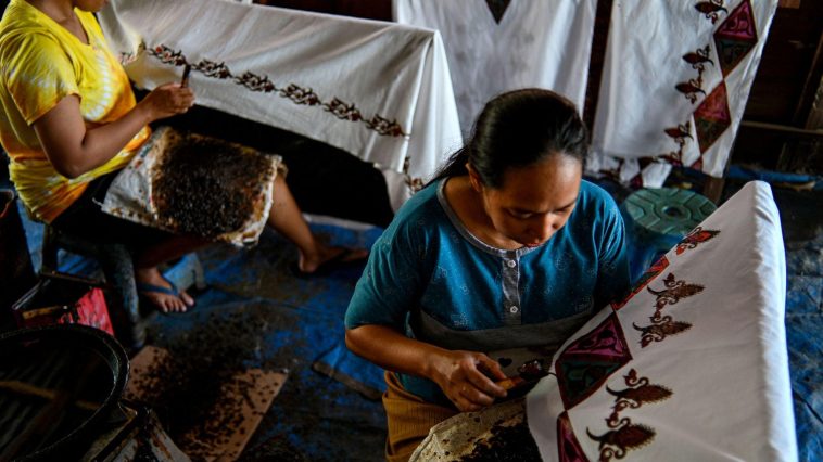 https://www.batiklopedia.com/bank-indonesia-dorong-branding-komunal-batik-pekalongan-untuk-perkuat-ekonomi-daerah/