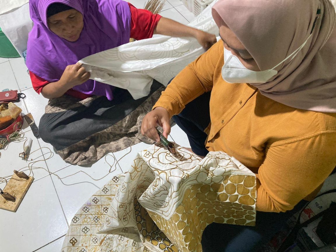 Industri Batik Semarang meningkat dari 25 usaha pada 1919 menjadi 107 pada 1925, saat impor tekstil terhenti setelah Perang Dunia I melanda.