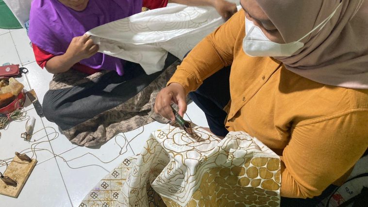 Industri Batik Semarang meningkat dari 25 usaha pada 1919 menjadi 107 pada 1925, saat impor tekstil terhenti setelah Perang Dunia I melanda.