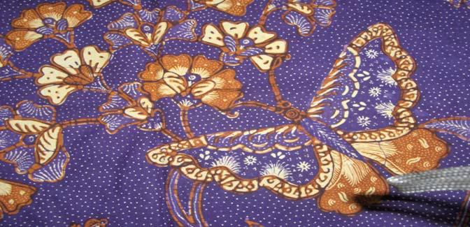 Batik Semarang menyimpan kisah Tan Kong Tien Batikkerij, usaha batik lintas budaya yang memadukan tradisi Jawa, Tionghoa, dan Eropa.