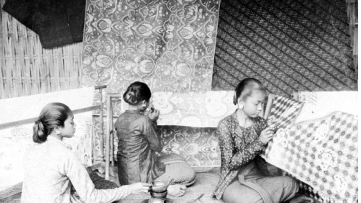 Batik Semarang menyimpan kisah Tan Kong Tien Batikkerij, usaha batik lintas budaya yang memadukan tradisi Jawa, Tionghoa, dan Eropa.