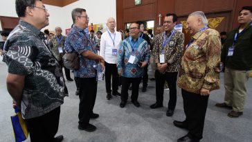 Prof. Marsudi Wahyu Kisworo mengusulkan istilah akal imitasi sebagai pengganti AI dan mendorong Indonesia menguasai teknologi.