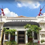 Gedung Marabunta di Kota Lama Semarang menyimpan sejarah pertunjukan sejak 1890, dengan ornamen semut raksasa dan kaca patri yang khas.